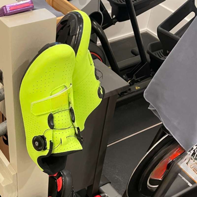 Rak Penyimpanan Sepatu Sepeda  - Cycling Gear Organizer Wall ulasan dan harga